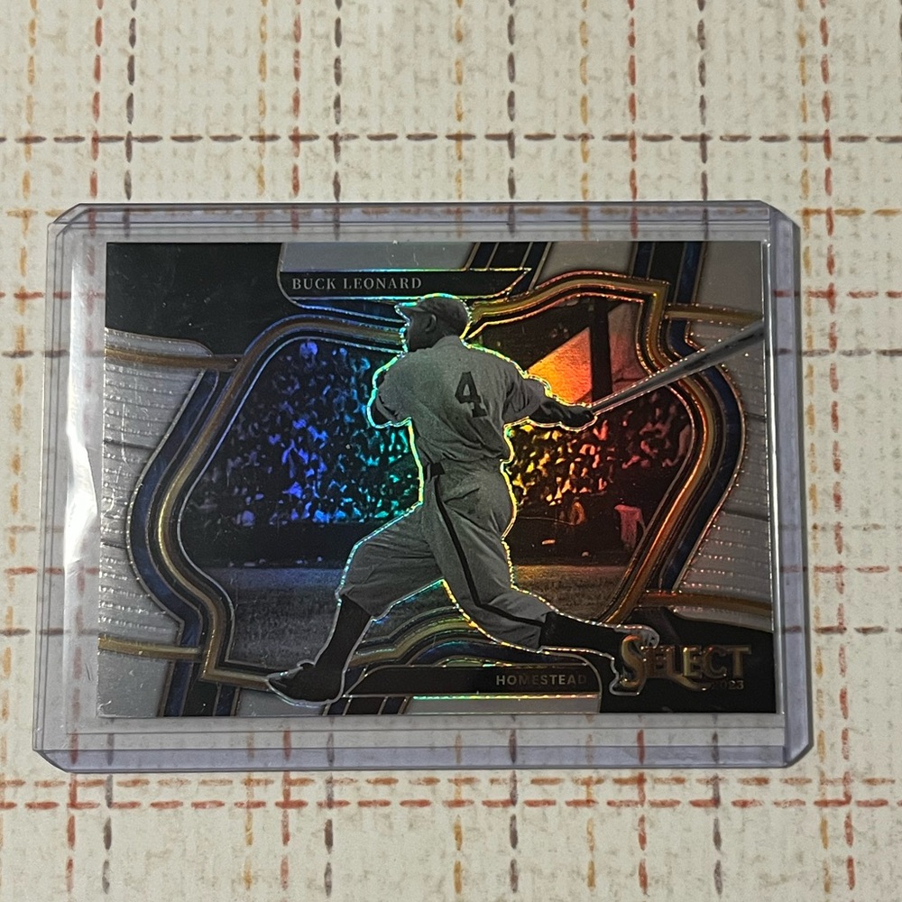 ⚾️ 2023 Panini Prizm Select Buck Leonard Diamond 1B Level MLB Baseball Card #256